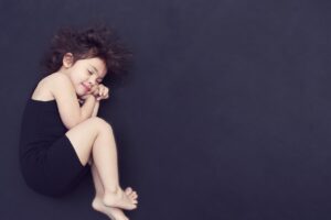 子ども撮影で暗くならないための設定は？
