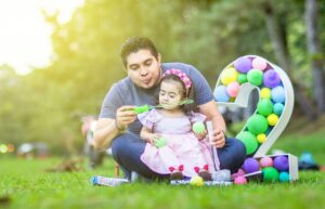 子ども写真の誕生日撮影にぴったりなアイデアは？